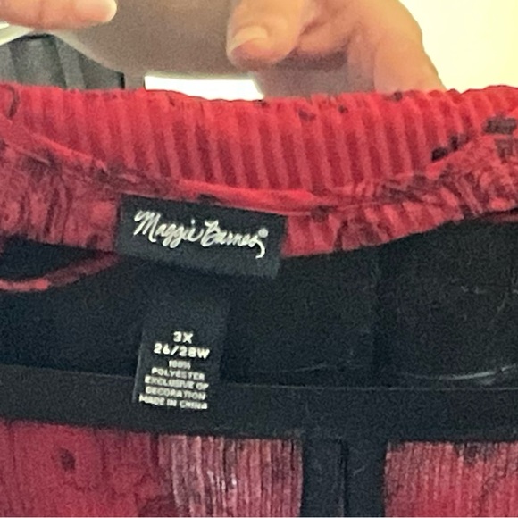 Top - Picture 3 of 4